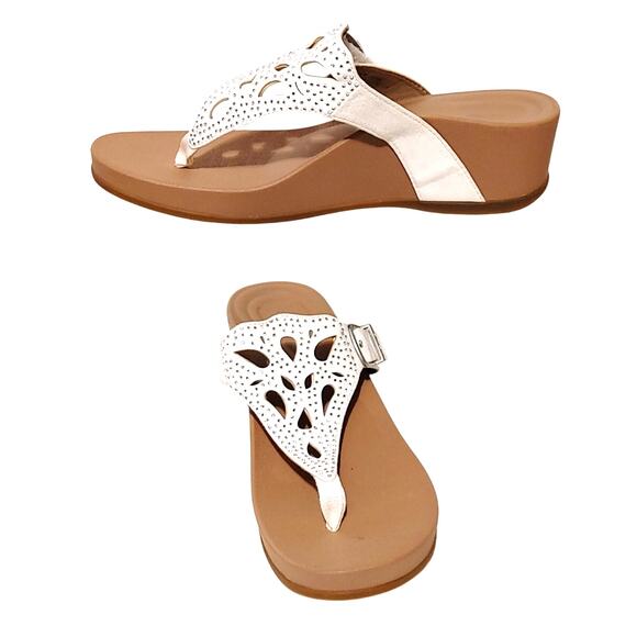 Aetrex Tasha Thong Wedge Sandals Rhinestone Embellished White Womens Size 10.5 - Picture 2 of 9